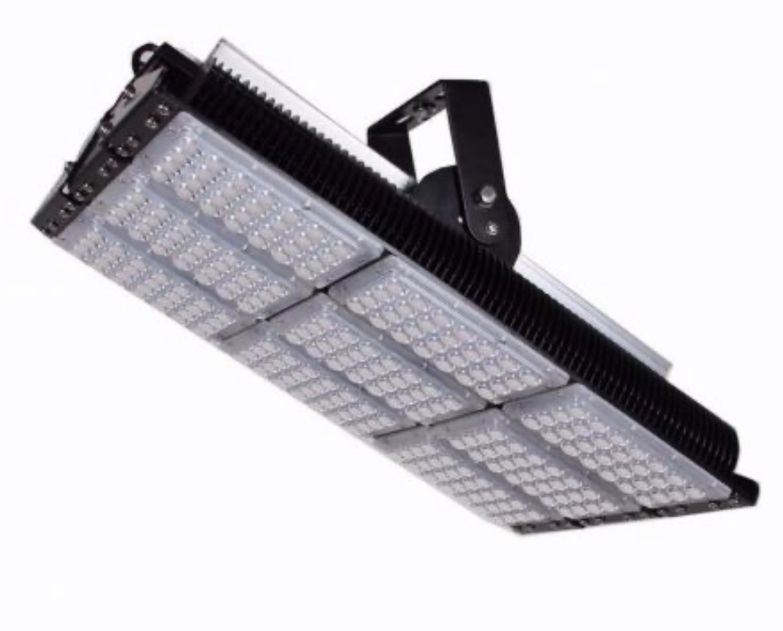 Éclairage industriel LED - VIP Industrie